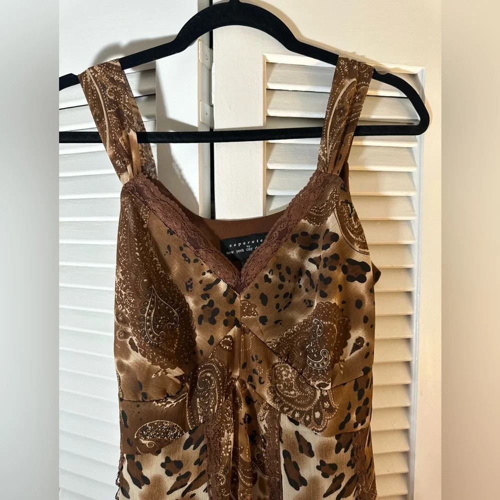 Elegant Brown Leopard Print Camisole - Picture 4 of 9